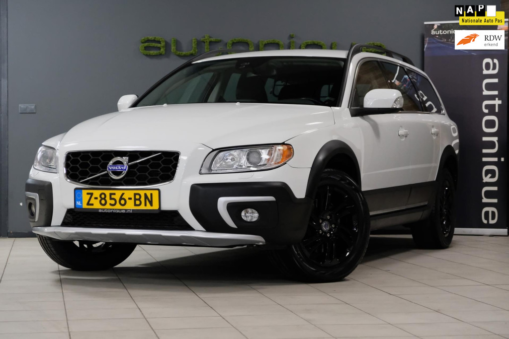 Volvo XC70 2.4 D4 4WD |Slechts 154.382km| Navigatie/Automaat/Xenon 37715850-0.jpg | AutoNique Occasions Uden