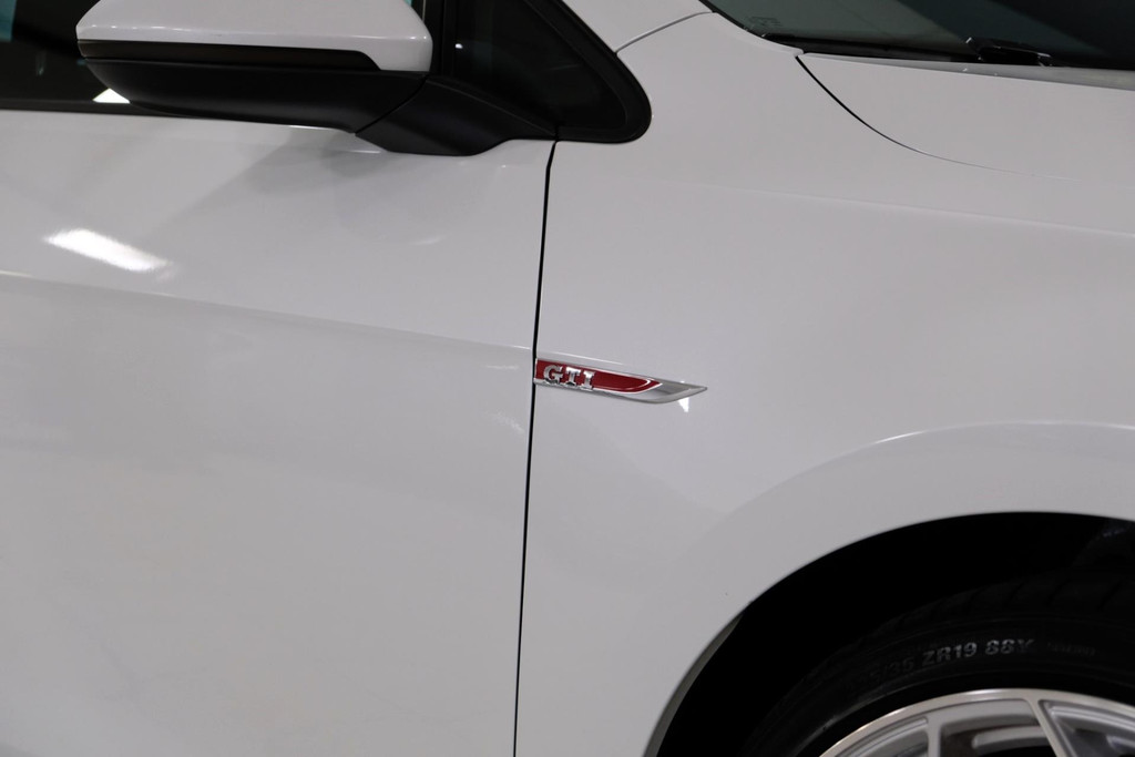 43217027-35.jpg