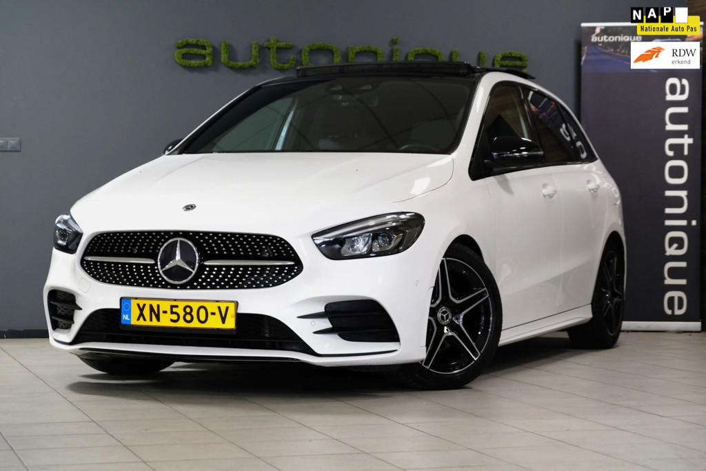 Mercedes-Benz B-Klasse 180 *AMG Pack* Panoramadak/Navi/Camera/Diamond Gril/'18LMV 46764197-0.jpg | AutoNique Occasions Uden