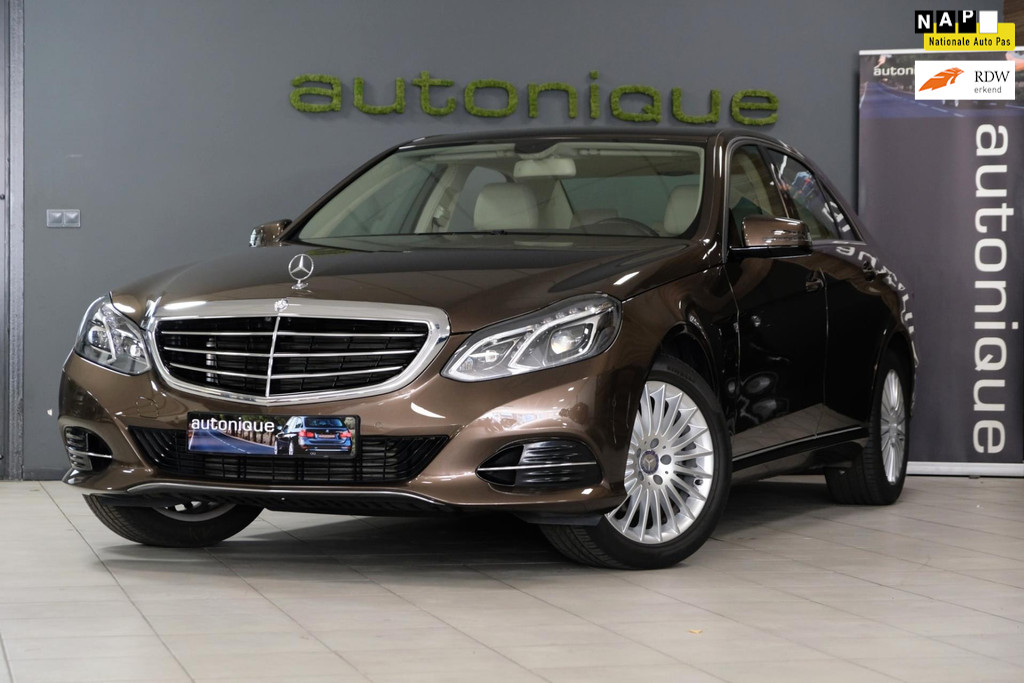 Mercedes-Benz E-Klasse 200 |UNIEK 41.137km| 1e EIG NIEUWWAARDIG!!!! Leder/Navi SCHAKEL 6-bak 47194476-0.jpg | AutoNique Occasions Uden