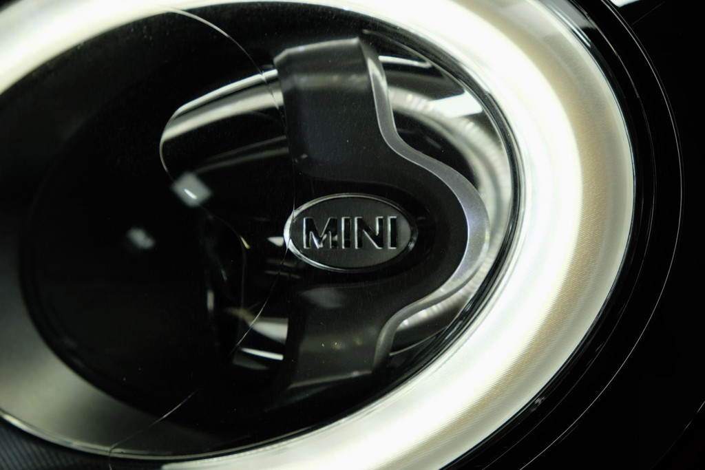 MINI Mini 1.5 Cooper Serious Business Panodak/org.NL 48554435-25.jpg | AutoNique Occasions Uden