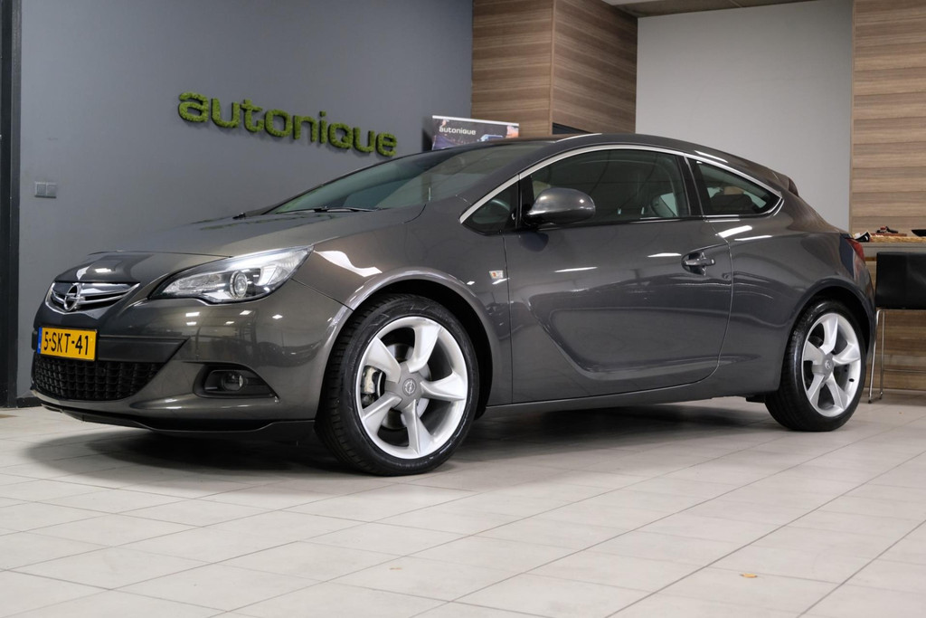 Opel Astra GTC 1.6 Turbo 170pk Sport coupe 48606879-10.jpg | AutoNique Occasions Uden