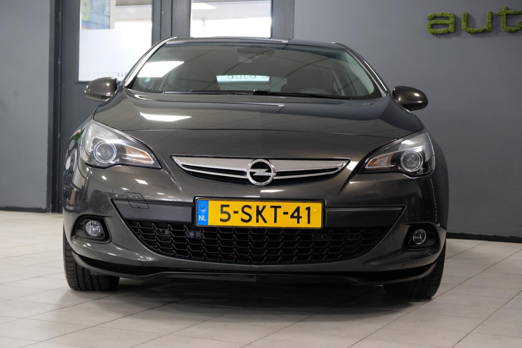 Opel Astra GTC 1.6 Turbo 170pk Sport coupe 48606879-2.jpg | AutoNique Occasions Uden