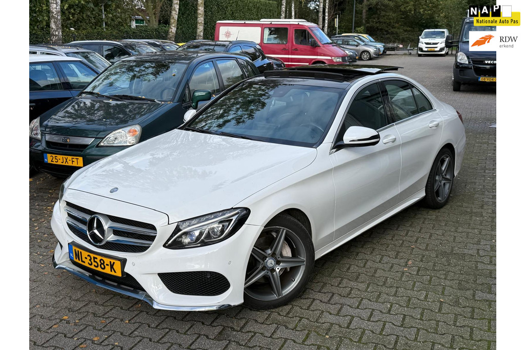 Mercedes-Benz C-Klasse 220 CDI AMG PAKKET *PANORAMADAK* Leder/Navigatie 170pk!! 48669307-0.jpg | AutoNique Occasions Uden