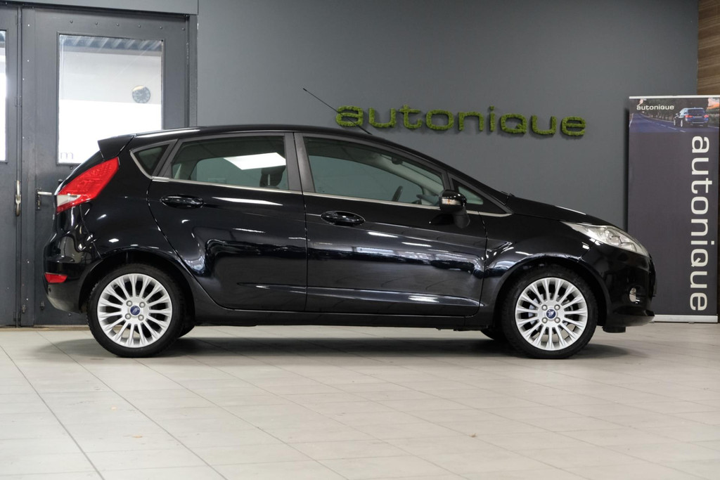Ford Fiesta 1.6 Titanium *114dkm* 5 deurs 120pk! 4 X Z.G.A.N ALL-Season banden 48690951-2.jpg | AutoNique Occasions Uden