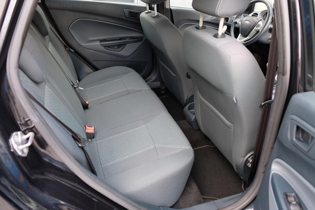 Ford Fiesta 1.6 Titanium *114dkm* 5 deurs 120pk! 4 X Z.G.A.N ALL-Season banden 48690951-22.jpg | AutoNique Occasions Uden