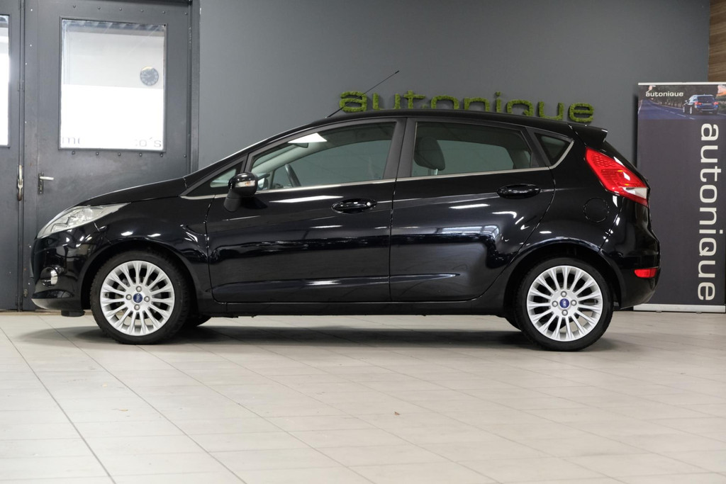 Ford Fiesta 1.6 Titanium *114dkm* 5 deurs 120pk! 4 X Z.G.A.N ALL-Season banden 48690951-3.jpg | AutoNique Occasions Uden