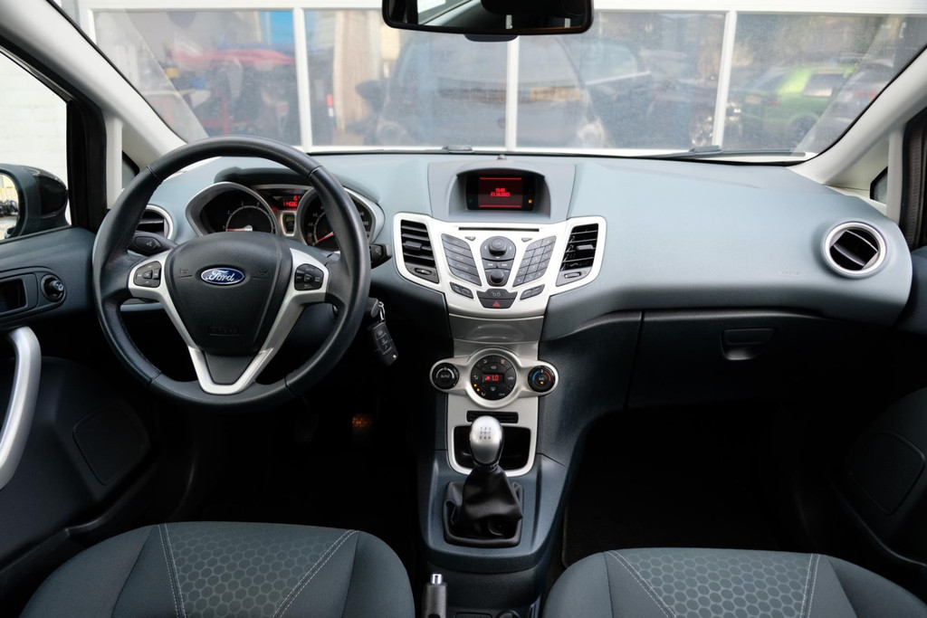Ford Fiesta 1.6 Titanium *114dkm* 5 deurs 120pk! 4 X Z.G.A.N ALL-Season banden 48690951-6.jpg | AutoNique Occasions Uden
