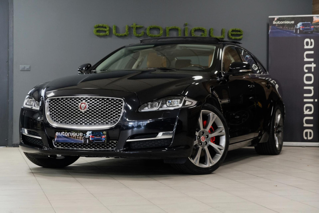 Jaguar XJ 3.0 V6 SC AWD Premium Luxury UNIEK 1e Eig. *109dkm* |PANORAMADAK| 4 NIEUWE BANDEN 48711483-0.jpg | AutoNique Occasions Uden