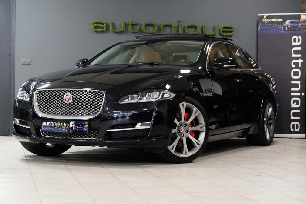 Jaguar XJ 3.0 V6 SC AWD Premium Luxury UNIEK 1e Eig. *109dkm* |PANORAMADAK| 4 NIEUWE BANDEN 48711483-0.jpg | AutoNique Occasions Uden