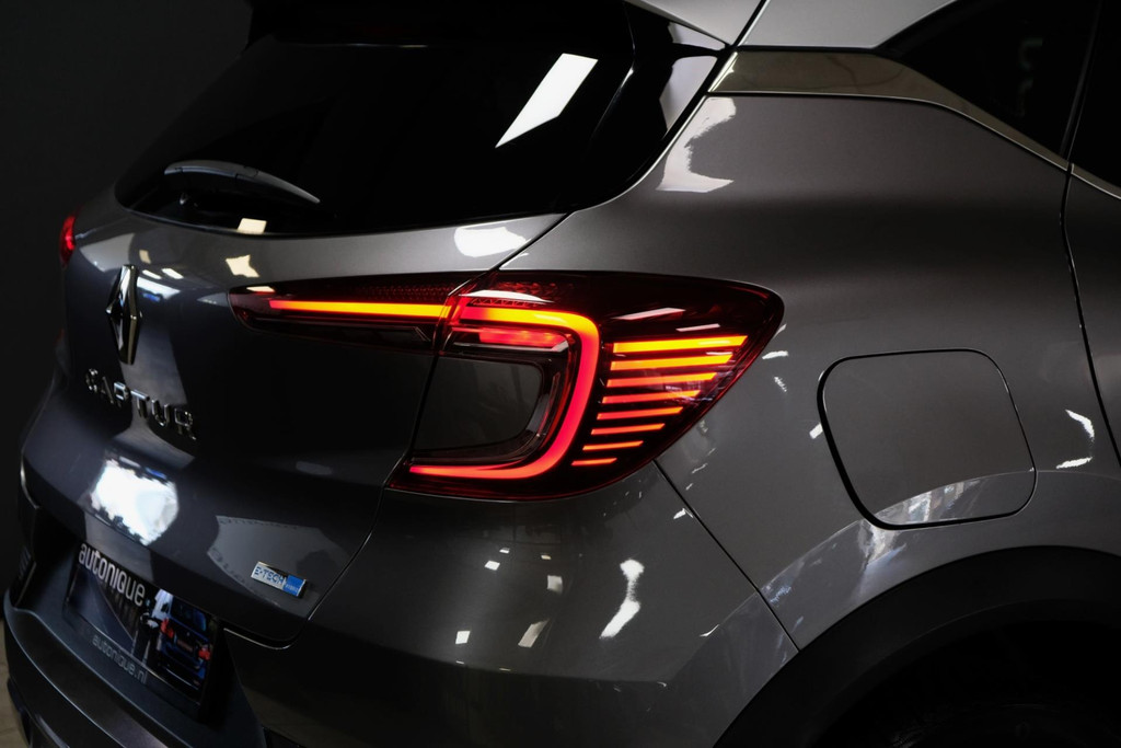 Renault Captur 1.6 E-Tech Plug-in Hybrid 160 Initiale Paris *PANORAMADAK* 56dkm ZEER LUXE 48722523-12.jpg | AutoNique Occasions Uden