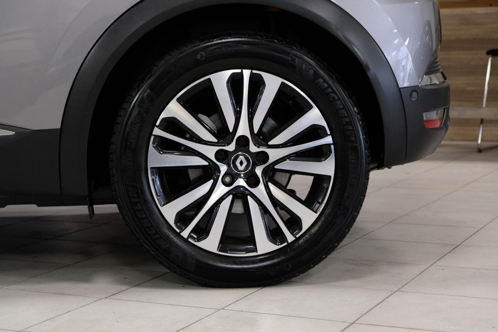 Renault Captur 1.6 E-Tech Plug-in Hybrid 160 Initiale Paris *PANORAMADAK* 56dkm ZEER LUXE 48722523-22.jpg | AutoNique Occasions Uden