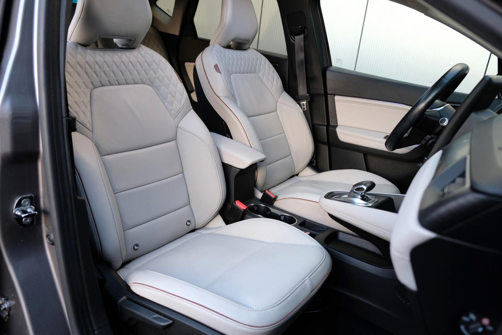 Renault Captur 1.6 E-Tech Plug-in Hybrid 160 Initiale Paris *PANORAMADAK* 56dkm ZEER LUXE 48722523-6.jpg | AutoNique Occasions Uden