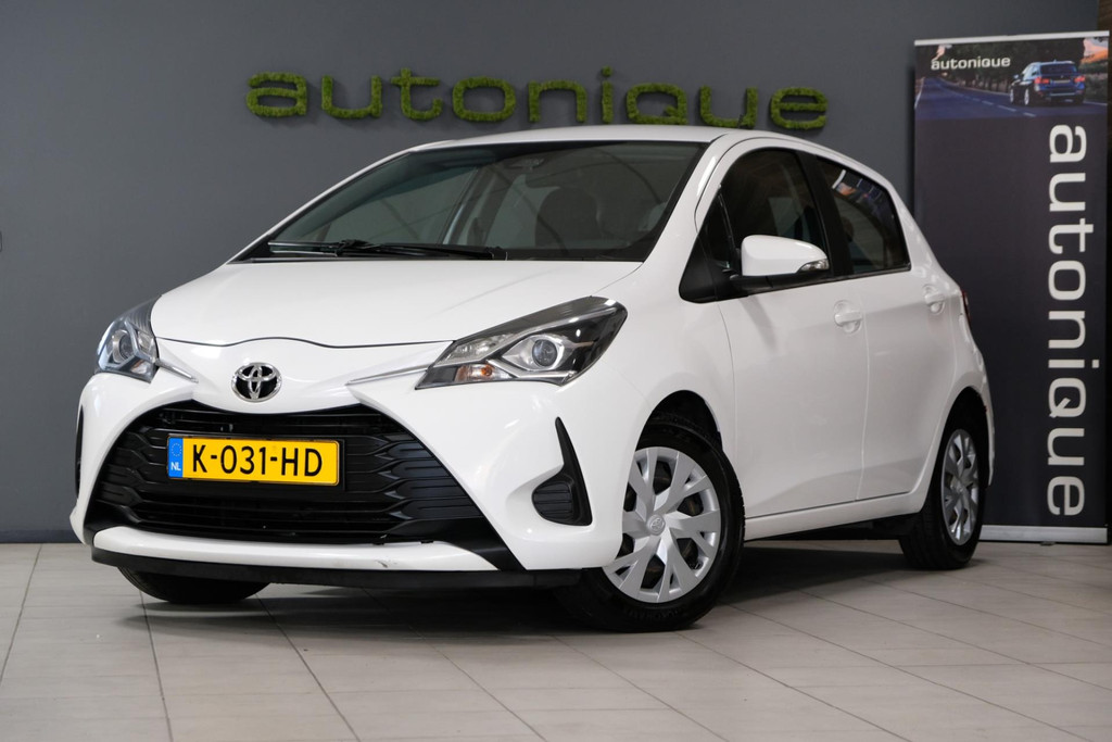 Toyota Yaris 1.0 VVT-i Active Clima/navi/cruise/camera 49917609-0.jpg | AutoNique Occasions Uden