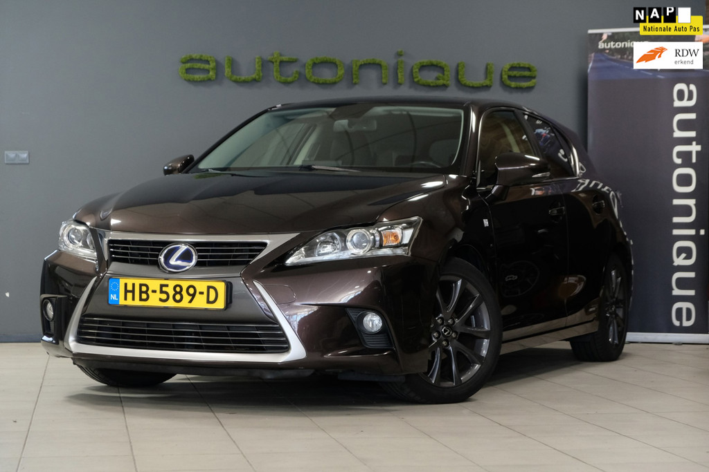 Lexus CT 200h *25th Edition* Camera/Navigatie/Luxe Bekleding |Origineel NL geleverd| 51720674-0.jpg | AutoNique Occasions Uden