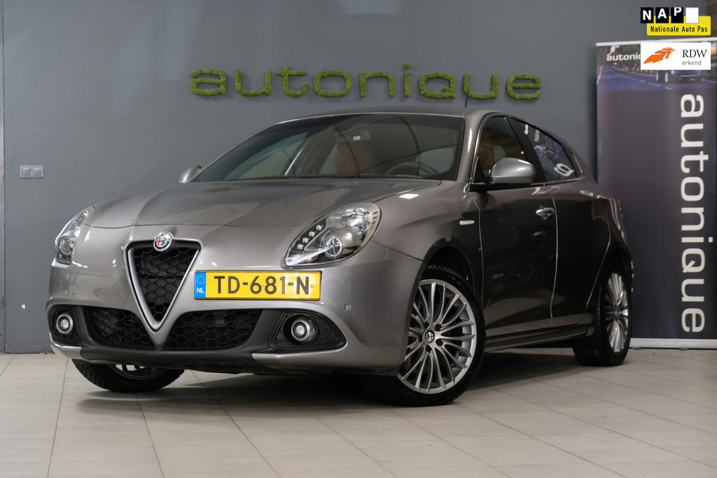 Alfa Romeo Giulietta 1.4 Turbo MultiAir Super *61.928km Origineel NL* BRUIN LEDER | Navi | Automaat 52200873-0.jpg | AutoNique Occasions Uden
