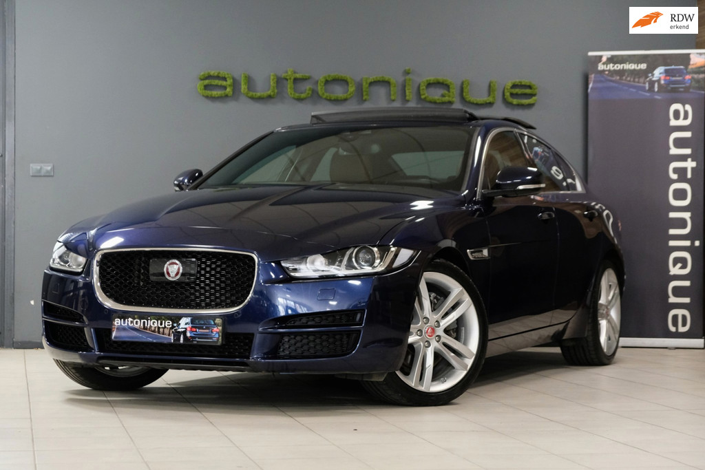 Jaguar XE 2.0t *Portfolio* PANORAMADAK UNIEK 126dkm Leder/Camera/Stuurverwarming 53227555-0.jpg | AutoNique Occasions Uden
