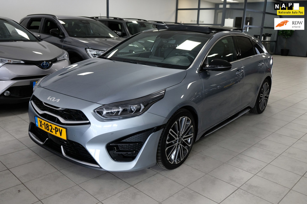 Kia ProCeed 1.5 T-GDi GT-PlusLine *PANORAMADAK* 39dkm Virtual Cockpit/Stoel+Stuurverwarming UNIEKE AUTO 53289586-0.jpg | AutoNique Occasions Uden