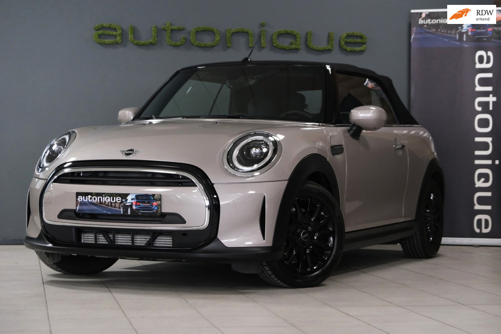 MINI Cabrio 1.5 Cooper MINI Yours **UNIEK 3.015km HELEMAAL ALS NIEUW** Leder/Automaat/Stoelverw. 53952975-0.jpg | AutoNique Occasions Uden